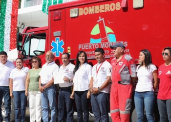 Parte equipo de rescate y apoyo de Puerto Morelos a zonas afectadas por sismo