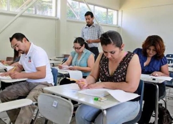 Cambian fecha de evaluación docente; será regalo de Navidad