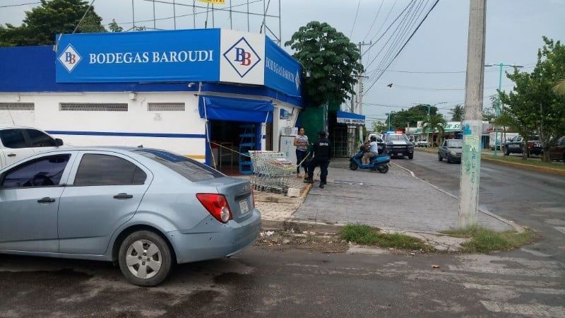 Asaltan tienda Baroudi en Chetumal; se llevan 1 mil 200 pesos