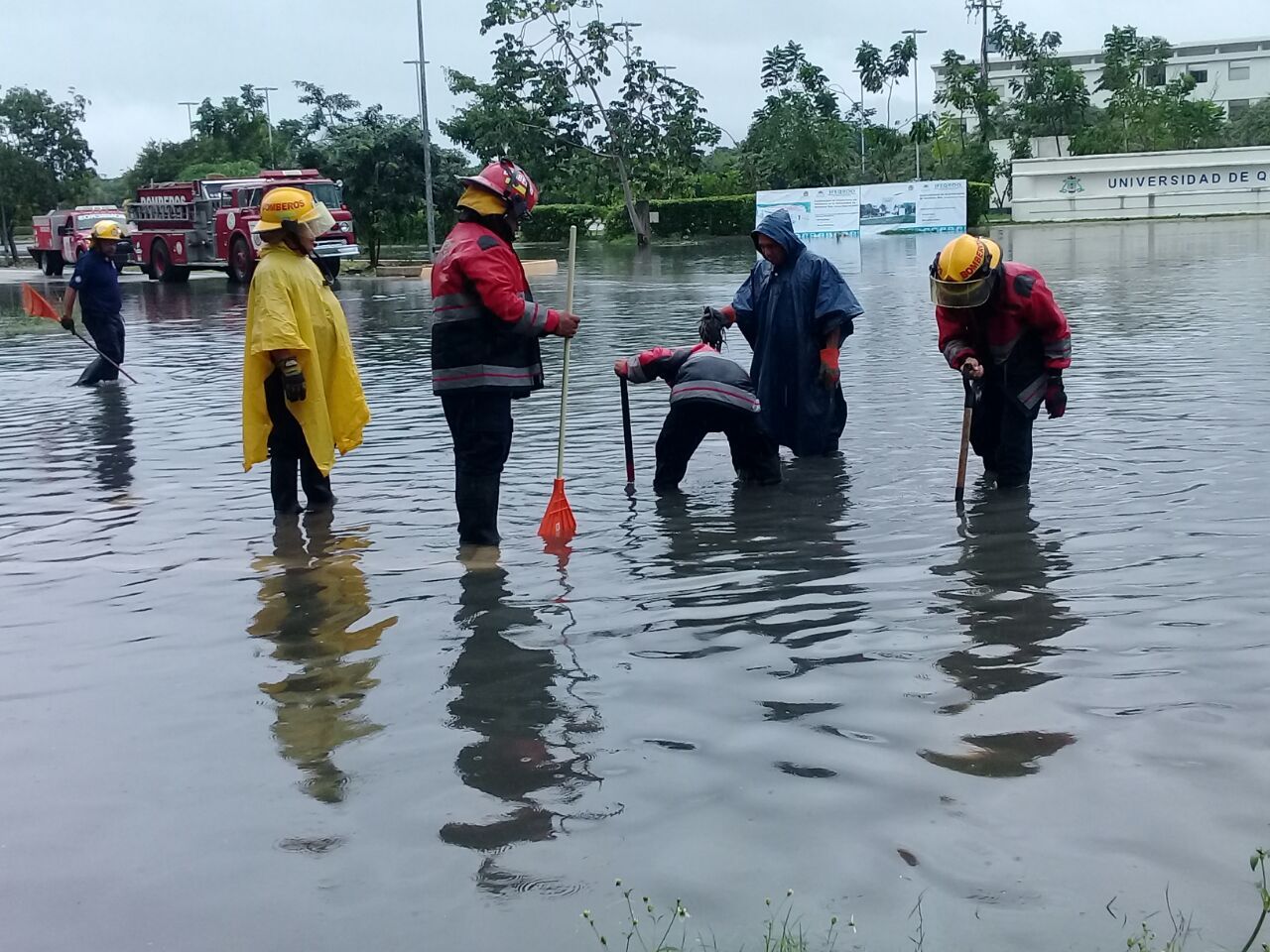 Lluvias azotan Playa del Carmen, pero sin mayor novedad