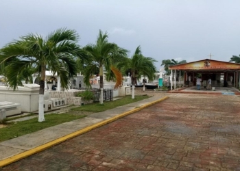 Afinan preparativos para la fiesta del «Día de Muertos» en Chetumal