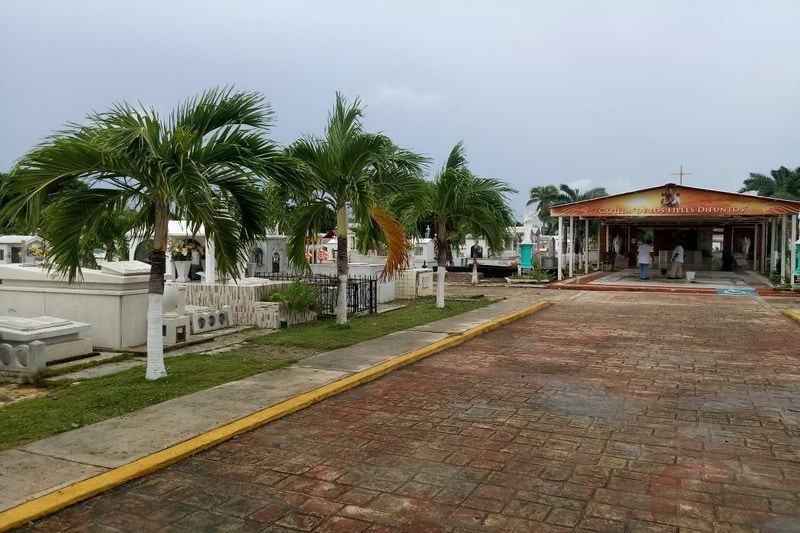 Afinan preparativos para la fiesta del «Día de Muertos» en Chetumal