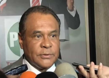 Priistas de la vieja guardia buscan reagruparse