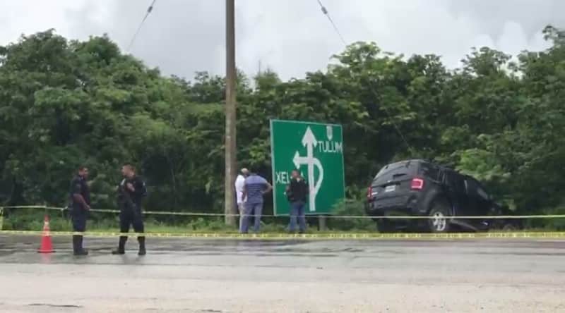 Rafaguean vehículo a la altura de Xel-Há; presuntamente involucrado en millonario asalto a Ejido