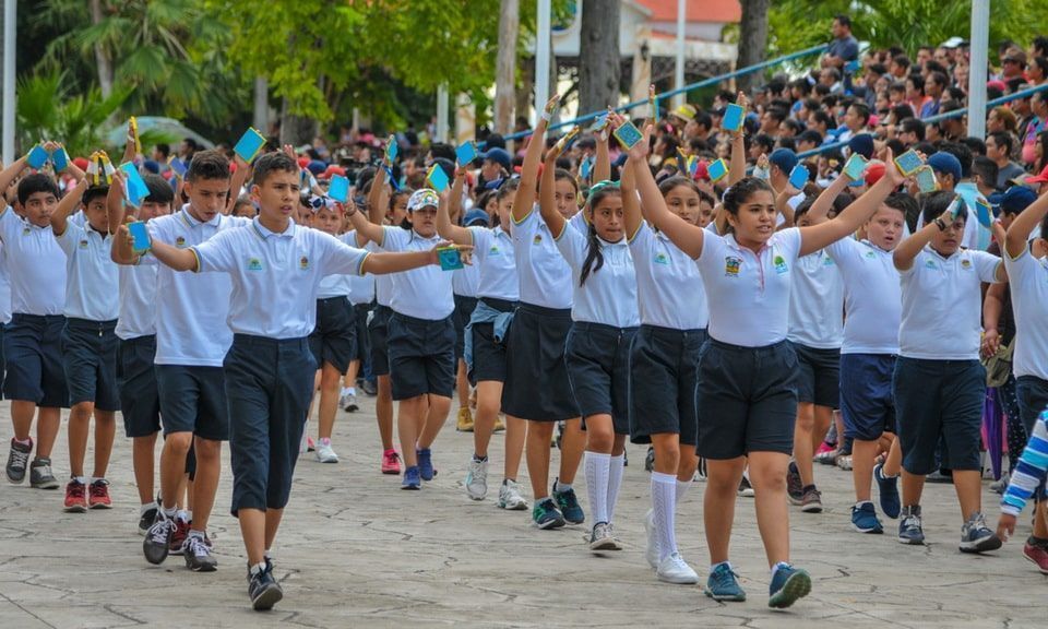 ((FOTOS)) Desfile conmemorativo del CVII Aniversario de la Revolución Mexicana y activación física
