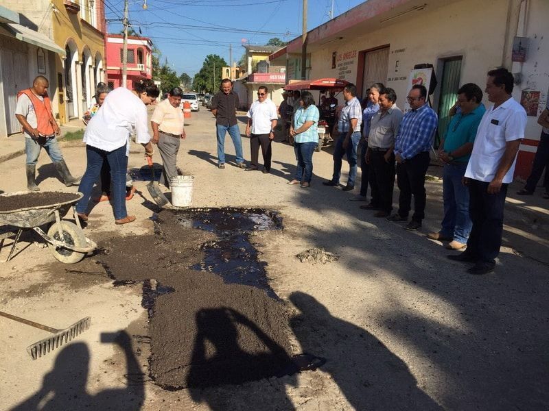 Ayuntamiento de JMM pone en marcha trabajos de bacheo emergente