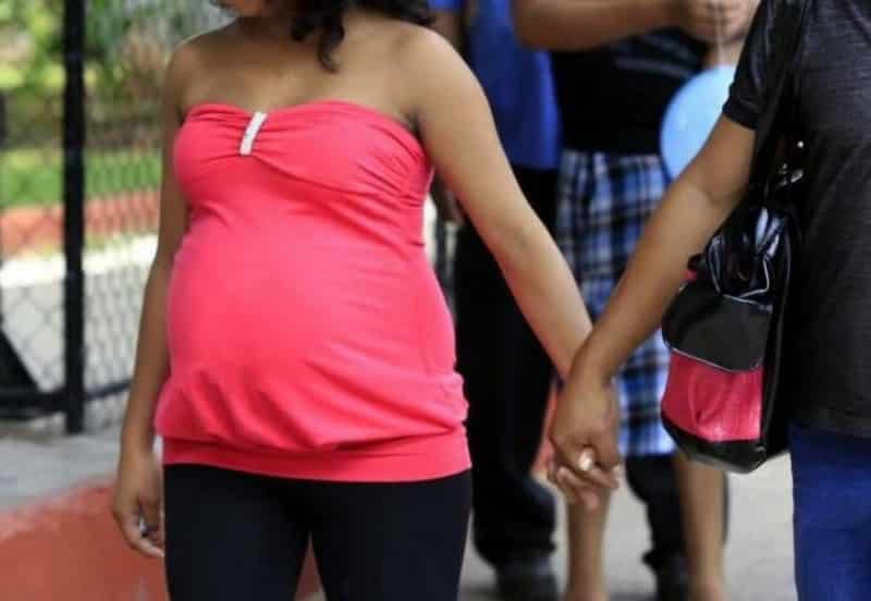 Como estrategia para prevenir el embarazo en adolescentes fue lanzada la campaña “Hablemos de Sexo”