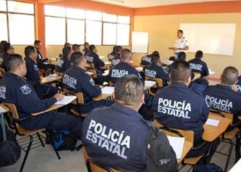 A paso lento, certificación de policías de Q. Roo
