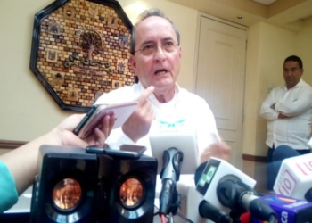 López Mena se retracta; que no dijo lo que dijo