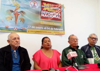Antorchistas, impulsan deporte por cuenta propia ante nulo apoyo de autoridades