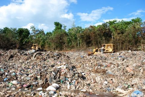 Tic, tac, se acabó el tiempo; Ayuntamientos deben dar solución a problema de «basureros»