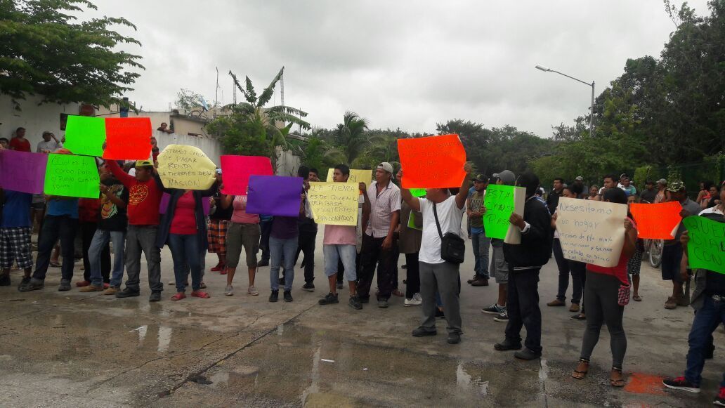Invasores de predio en Puerto Aventuras piden negociar con el propietario; policía prepara desalojo