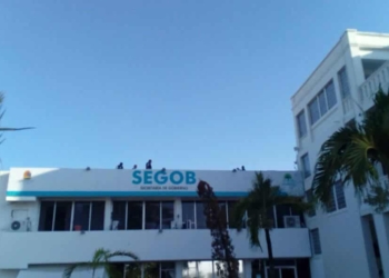 Inspeccionan condiciones físicas de Palacio de Gobierno por el temblor de anoche