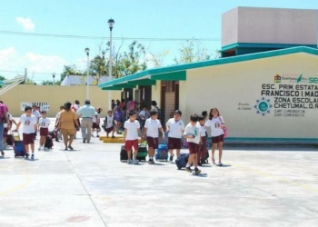 Estudiantes de Q. Roo en vulnerabilidad; SEQ no ha contratado Seguro Escolar