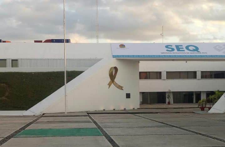 SEQ, se hace de la vista gorda por «descuentos» en el pago de becas