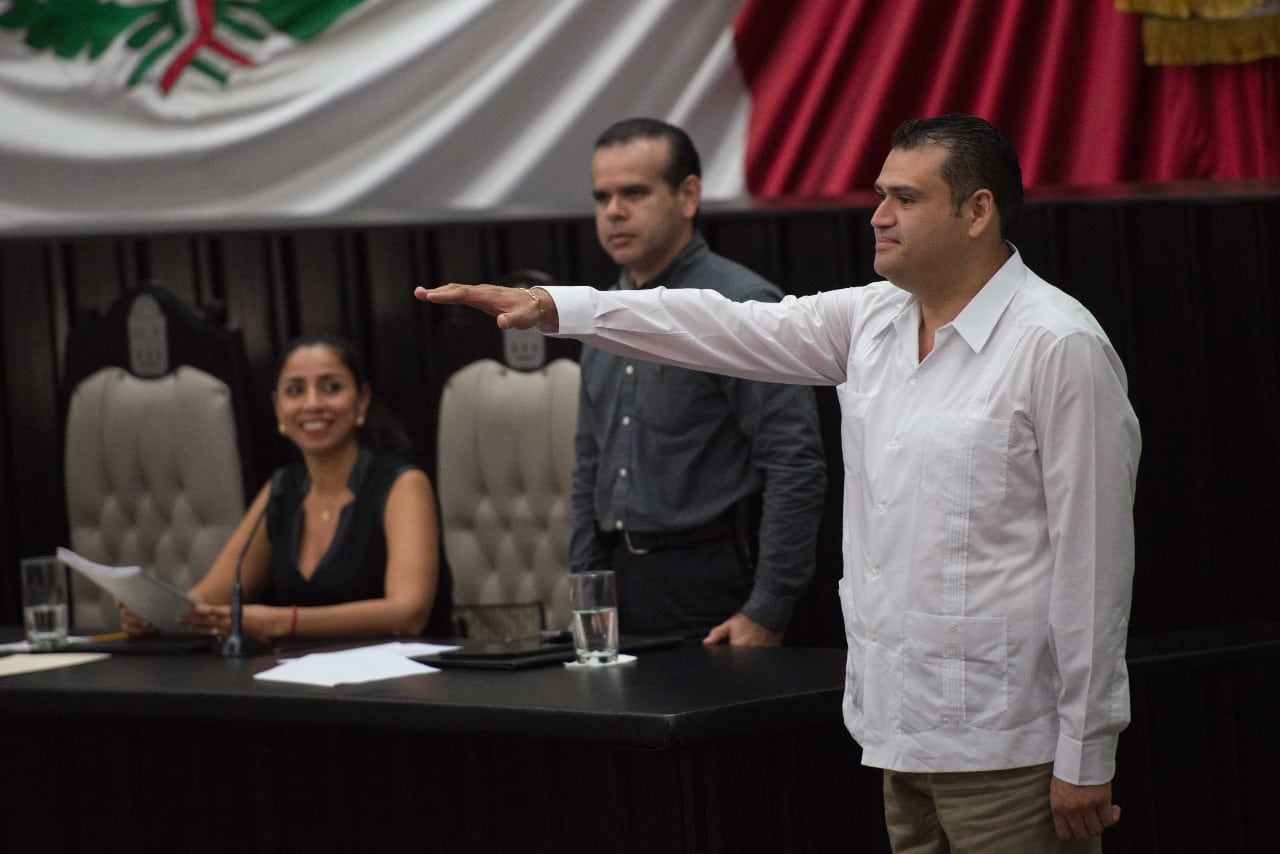Denuncian al ex diputado Edgar Gasca, por avalar saqueo al erario quintanarroense