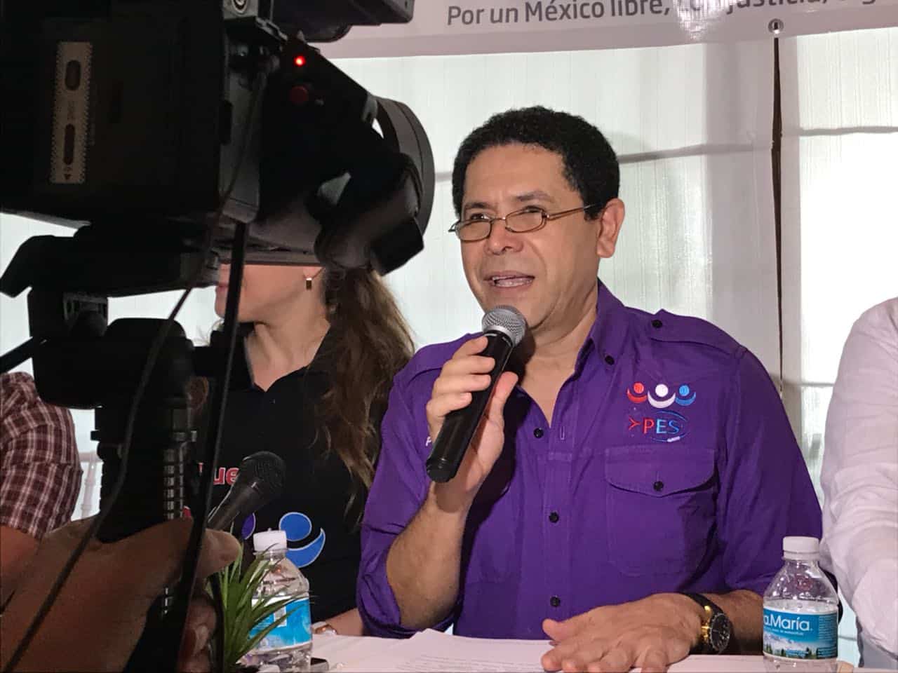 PES desconoce a candidatos de Morena; arremete Greg con presentar a sus gallos