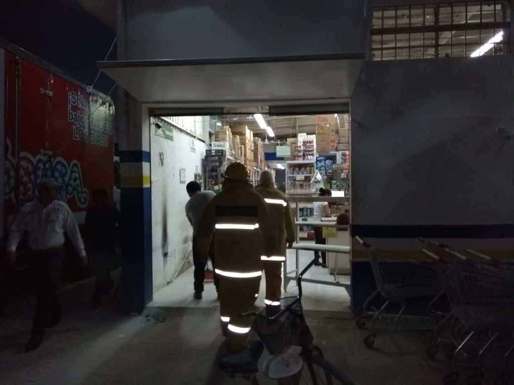 Sofocan Bomberos Incendio En Bodegas Baroudi