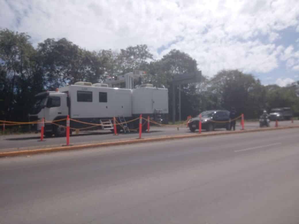 Aplican retén con rayos gamma para detectar fayuca de la Zona Libre de Belice