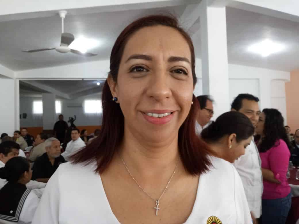 Con atraso, SEQ logra cubrir seguro escolar