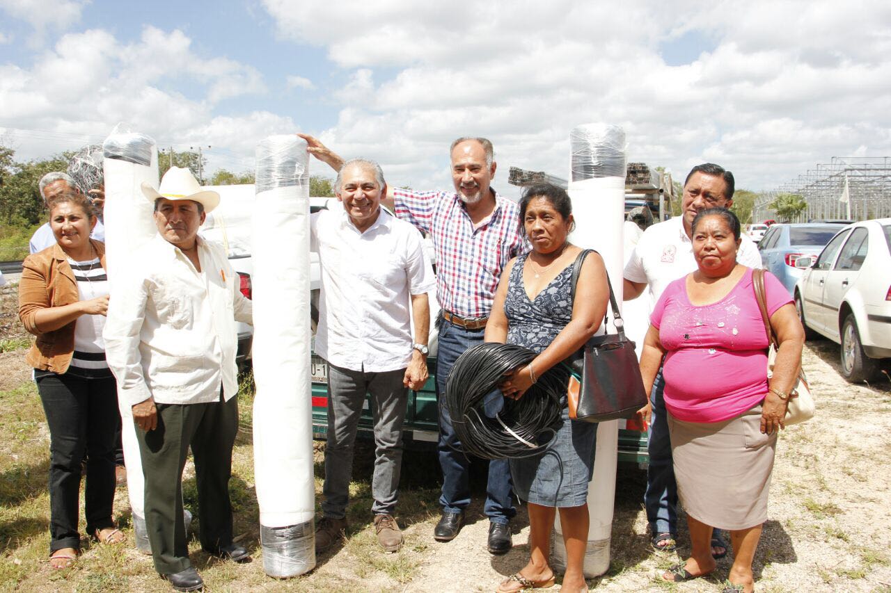 Equipan invernaderos de Dziuche, Bulucax, Hay-Max Xcabil