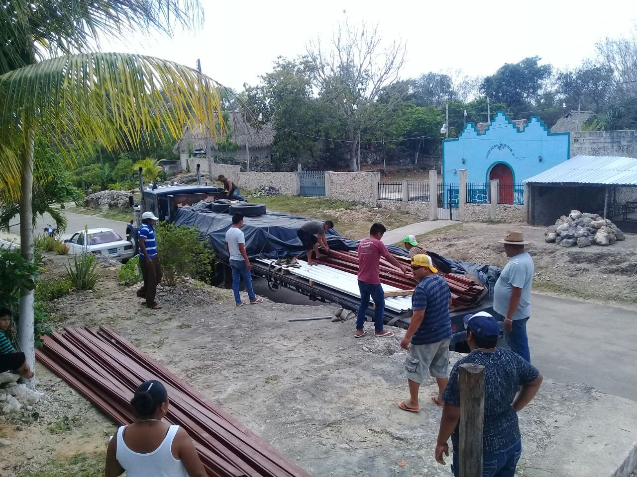 Familias carrilloportenses, reciben apoyos en vivienda de Antorcha Campesina