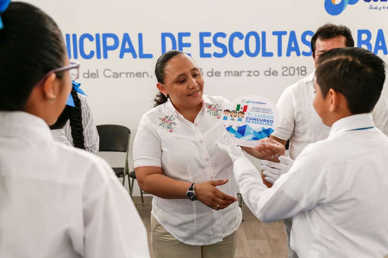Enaltecen en Solidaridad valores cívicos con Certamen de Escoltas de Bandera