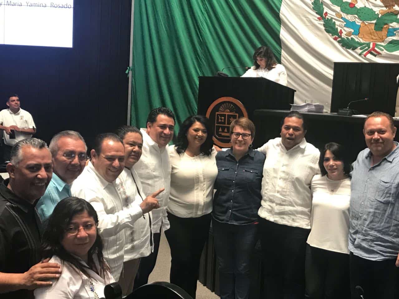 Éxodo de diputados quintanarroenses, todos a campaña. Suplentes al ataque