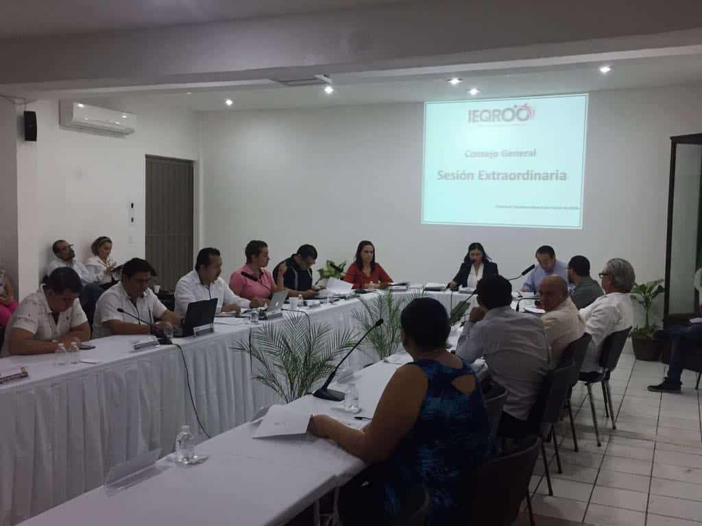 Define IEQROO candidaturas independientes; Julio ‘Taquito’ va por OPB