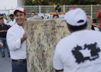 Por una isla limpia y saludable continúan trabajos de descacharrización colonia por colonia