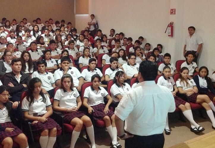 Buscan blindar a estudiantes quintanarroenses de actividades ilícitas