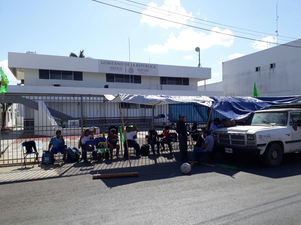 Agricultores, reclaman a SEDESOL recortes a proyectos productivos
