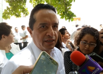 Desarrollo de Holbox será ordenado, advierte el gobernador Carlos Joaquín