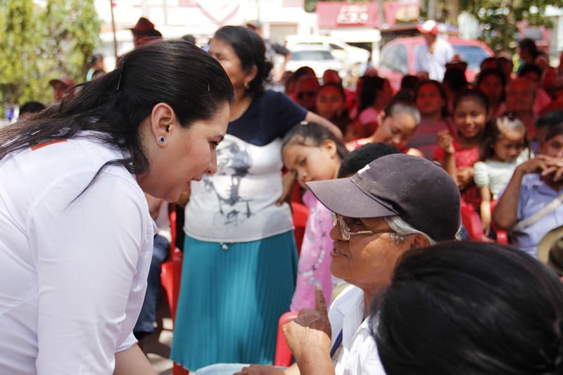 Reconoce Mayuli importancia de la sociedad civil en la transformación de México y QR