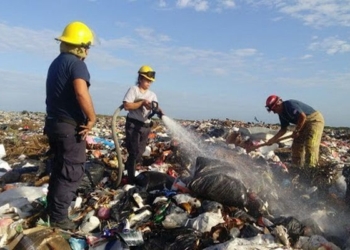 Incendio en el basurero de Chetumal sigue bajo vigilancia de las autoridades