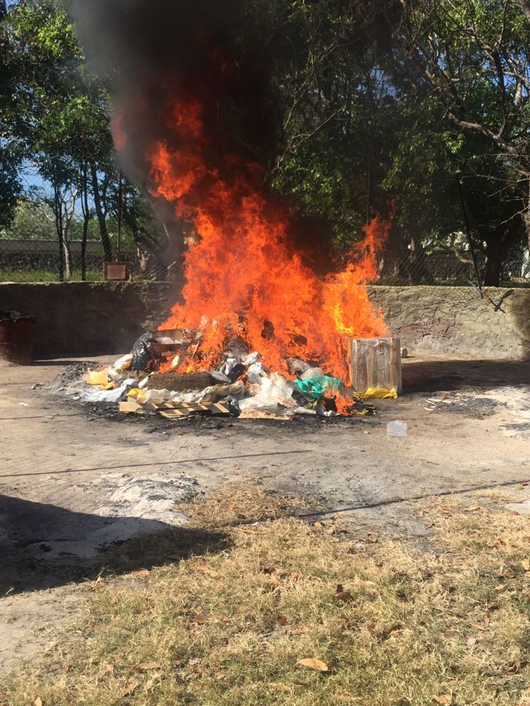PGR incinera droga y objetos del delito en Cancún
