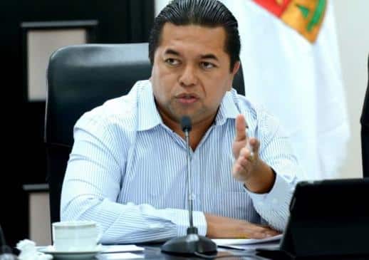 Amenaza Emiliano Ramos con ‘meter cuña’ a la candidatura de Chanito