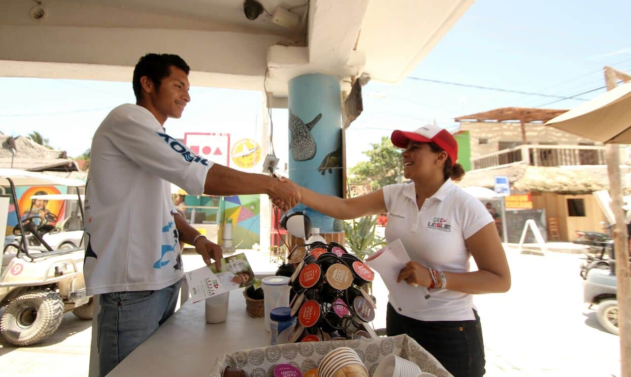 “Vamos por más recursos para Lázaro Cárdenas”: Leslie Hendricks