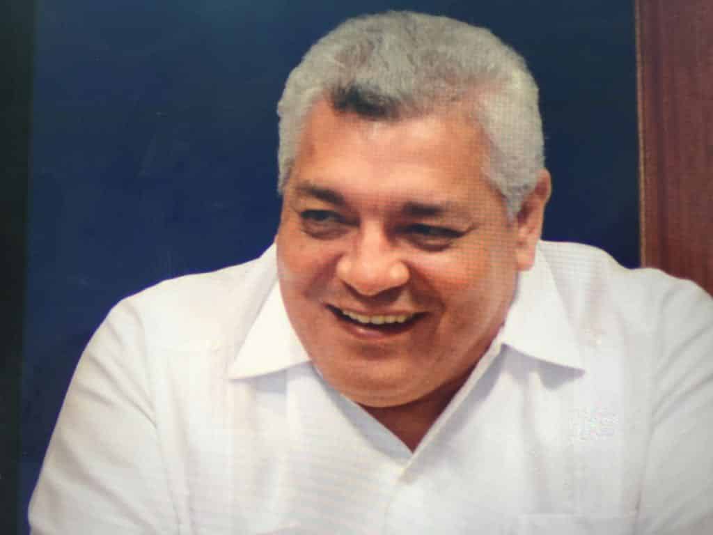 Manuel Valencia Cardín, va por la Presidencia de OPB