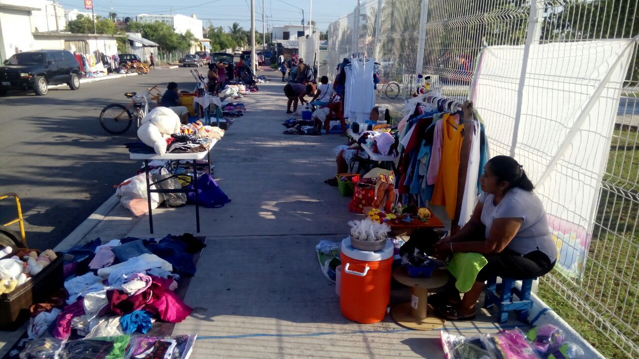 Crisis económica golpea a tianguistas de la Chetumal