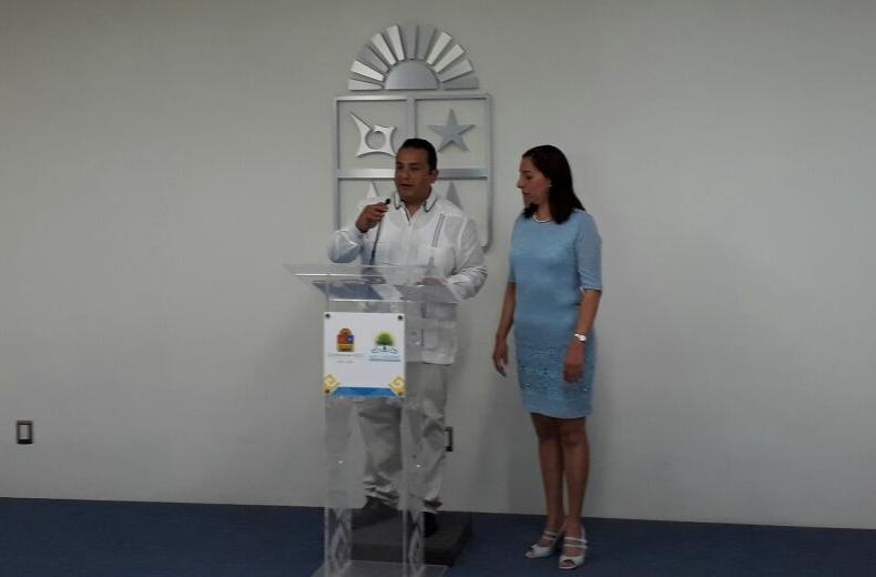 Presentan «Programa de Uniformes Escolares 2018»