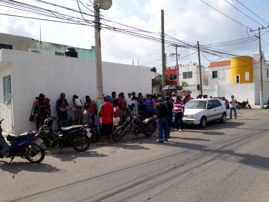 Colonos antorchistas axigen a CFE agilizar obras de electrificación