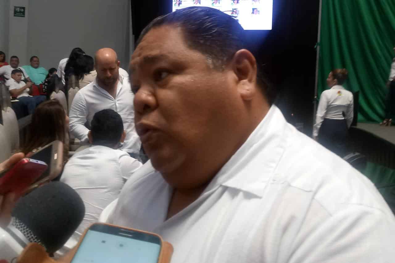 Diputado llama a Fiscal a exponer sus necesidades al Congreso; no a través de la prensa