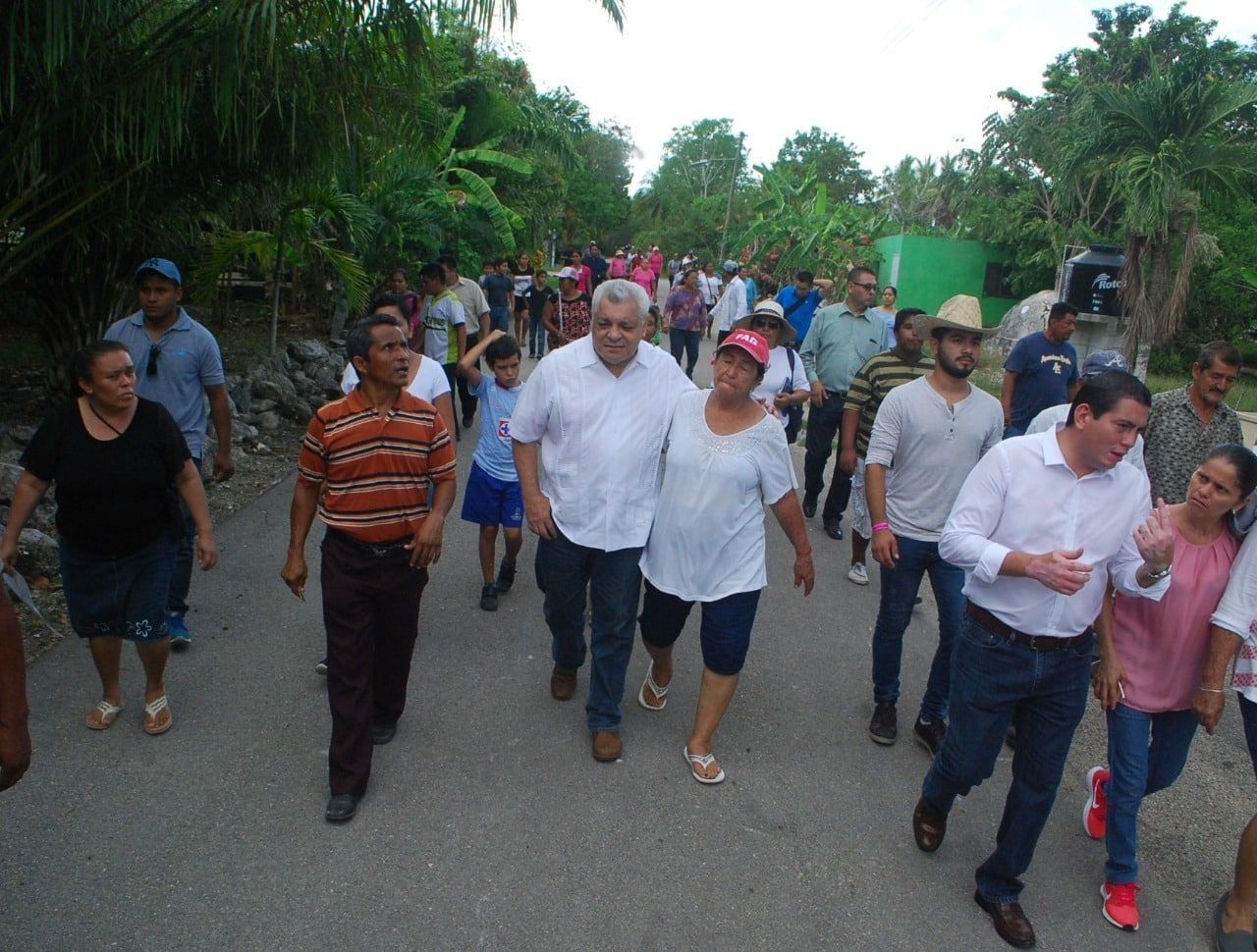 Habitantes de Raudales, Luis Echeverría y Calderitas, confían en proyecto de Manuel Valencia