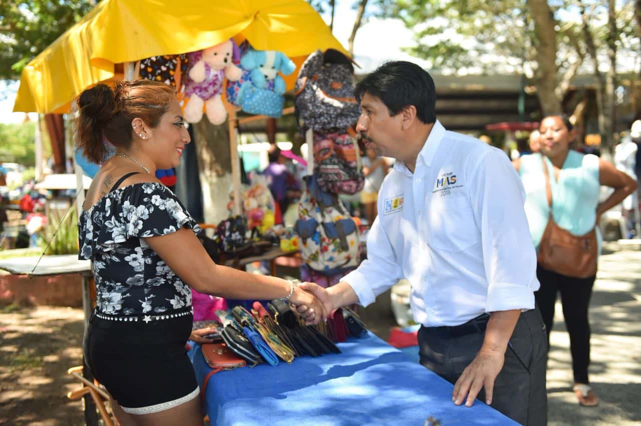 Fuerte impulso a los comerciantes en pequeño: Víctor Mas