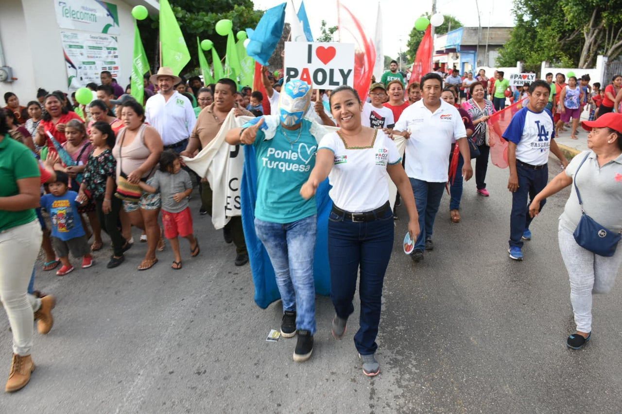 Reafirma Paoly Perera su voluntad y compromiso de trabajo con Chunhuhub