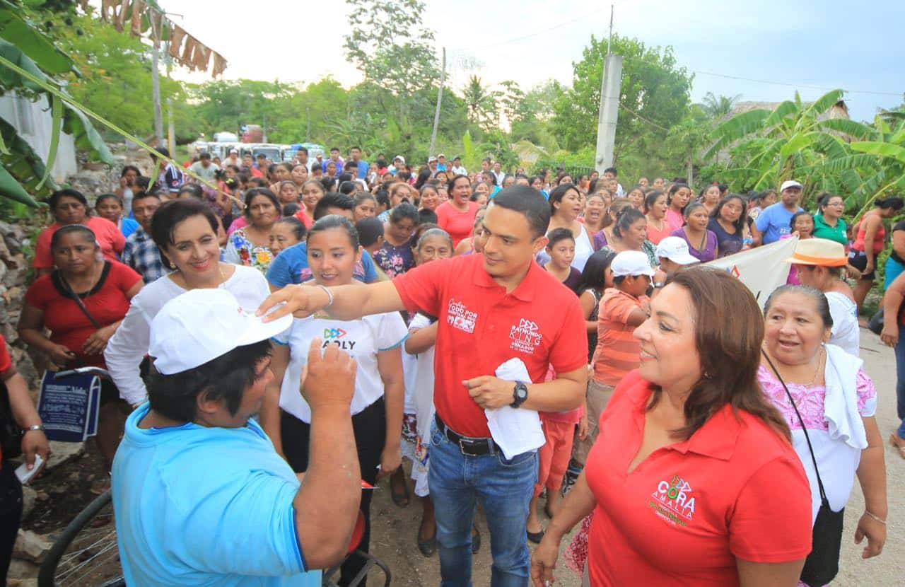 Educación para todos, compromete Raymundo King en el Corazón de la Zona Maya