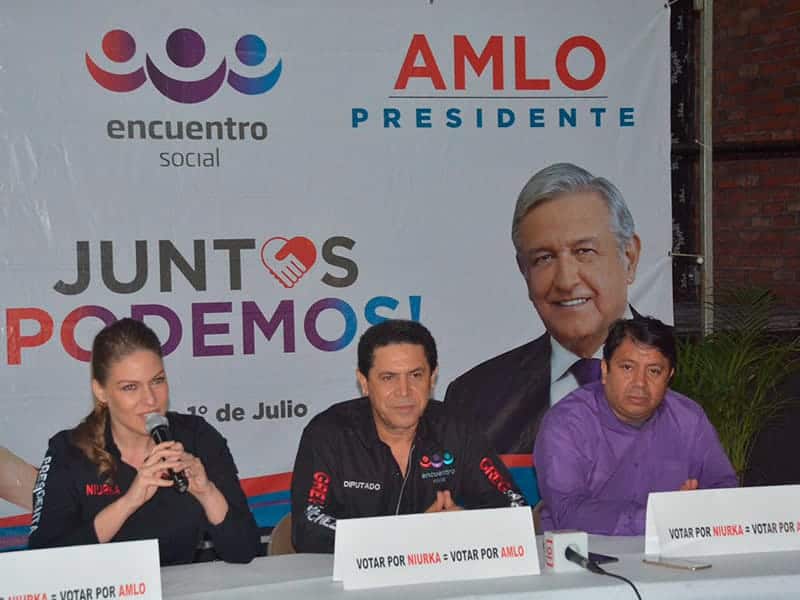 INE impide al PES utilizar imagen de López Obrador en Quintana Roo