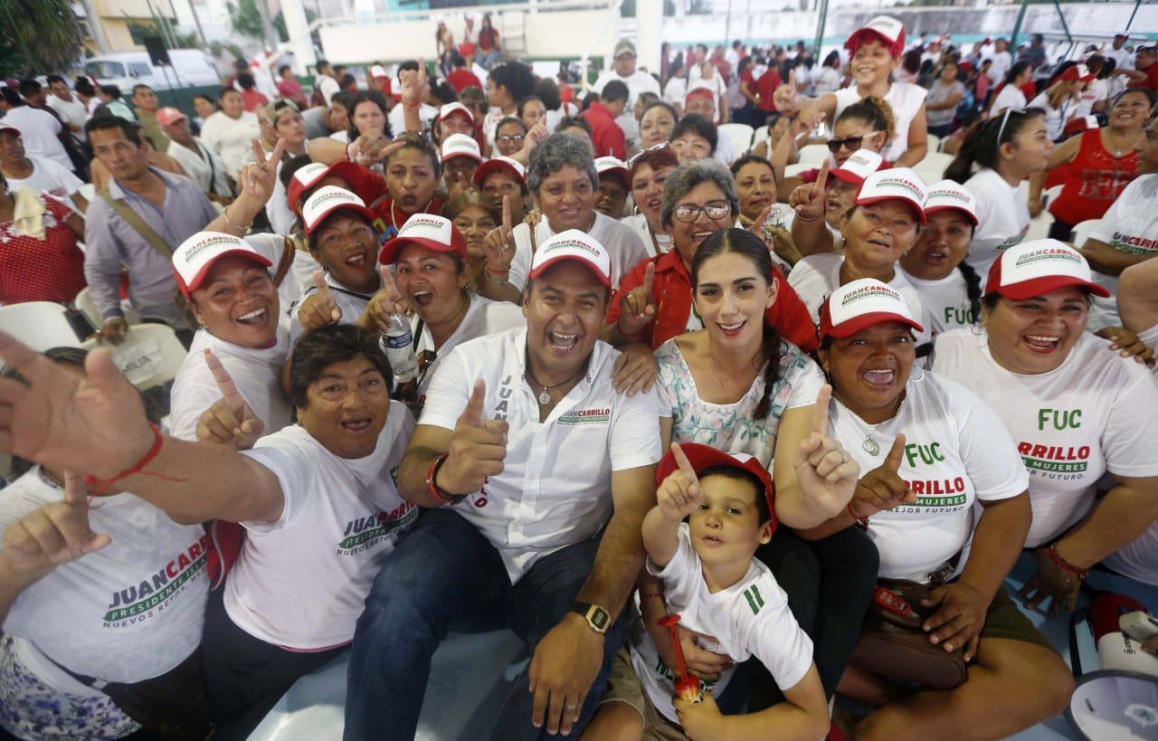 Con el apoyo de las familias isleñas, Juan Carrillo ganará las elecciones