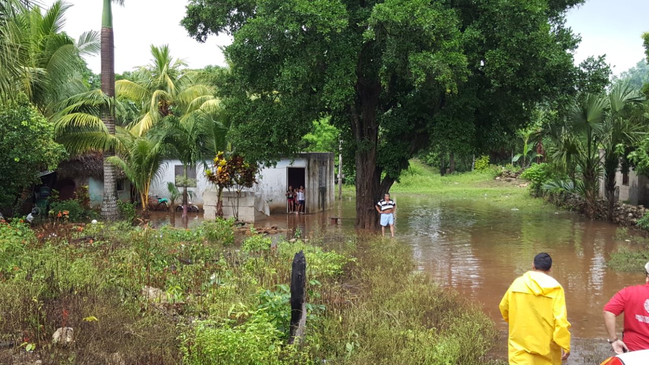 Lluvias causan inundación en viviendas de Felipe Carrillo Puerto
